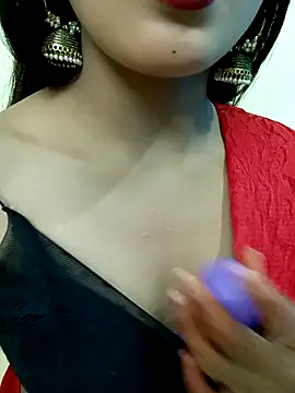 CuteShruti online show from April 2026 04:28:02 AM