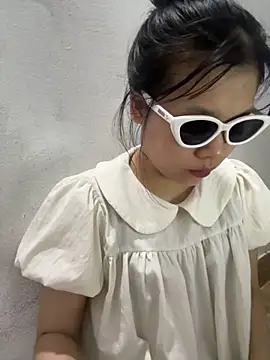 Nancyk6 online show from April 2026 04:19:01 PM