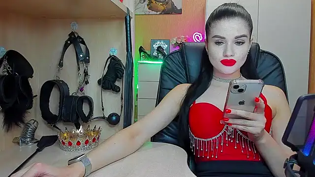 KristiTopxx online show from September 2025 06:44:01 PM