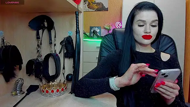KristiTopxx online show from April 2026 05:52:01 PM