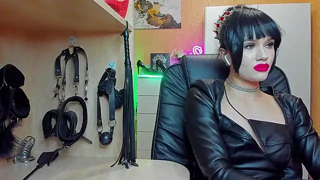 KristiTopxx online show from October 2025 06:16:02 PM