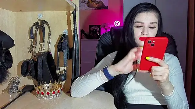 Snapshot of KristiTopxx chatting on November 2025 06:13:02 PM KristiTopxx online show from November 2025 06:13:02 PM