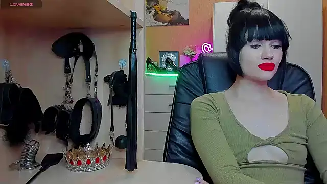 Snapshot of KristiTopxx chatting on June 2026 06:34:02 PM KristiTopxx online show from June 2026 06:34:02 PM