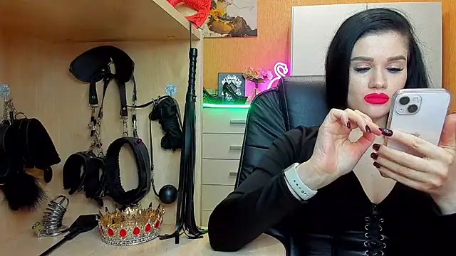 KristiTopxx online show from March 2026 05:47:01 PM