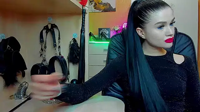 KristiTopxx online show from February 2026 09:15:01 PM