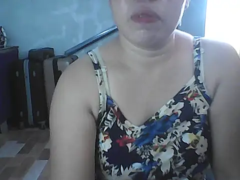 Snapshot of sweet_lhyn chatting on March 2026 05:08:02 AM sweet lhyn online show from March 2026 05:08:02 AM