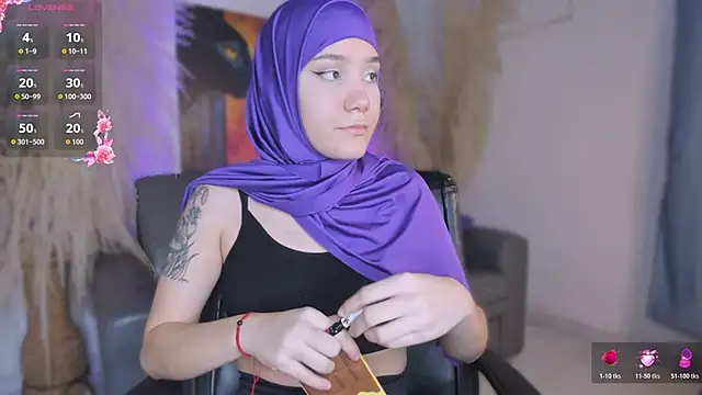 Snapshot of Amina_Hind chatting on February 2026 02:06:02 PM Amina Hind online show from February 2026 02:06:02 PM