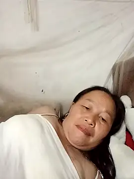 heesuu11 online show from March 2026 12:40:01 PM