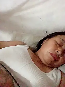 heesuu11 online show from April 2026 04:02:02 PM