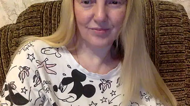 Snapshot of Bella_soulmate chatting on July 2026 06:40:01 PM Bella soulmate online show from July 2026 06:40:01 PM