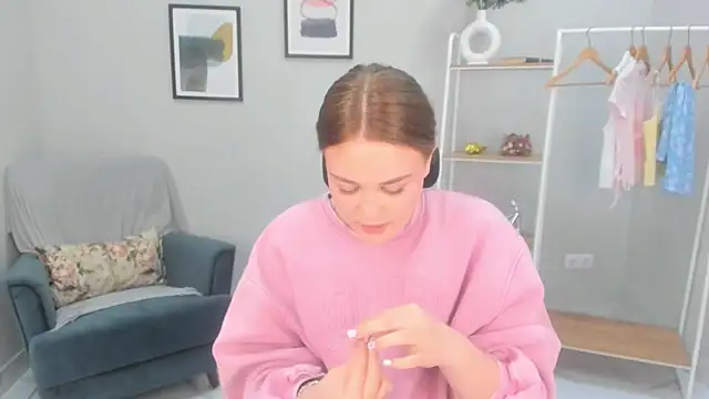 Liana Bert online show from February 2026 11:32:02 AM