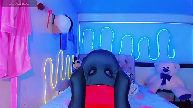 Alisson Taylor 1 online show from February 2026 12:39:02 PM