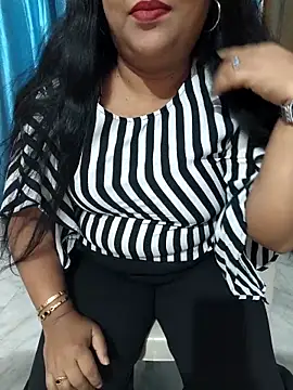 Moonae online show from April 2026 09:44:01 AM