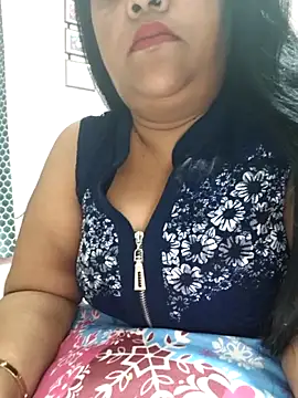 Moonae online show from March 2026 03:17:01 PM