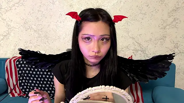 kishagrayone online show from March 2026 12:25:02 PM