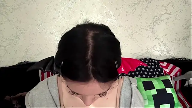 kishagrayone online show from May 2026 12:47:01 PM
