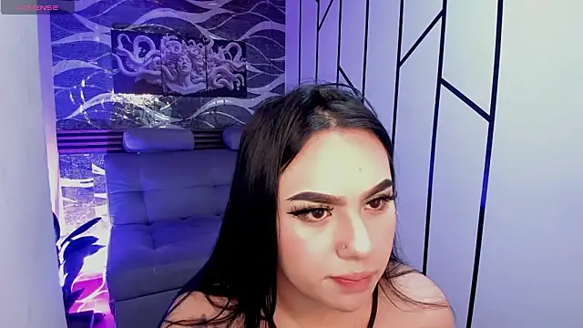 Emma Clair online show from February 2026 12:05:02 PM