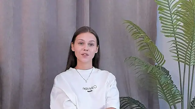 EarthaLevra online show from February 2026 12:06:02 PM