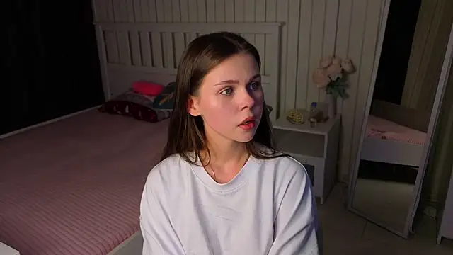 EarthaLevra online show from March 2026 07:26:01 PM