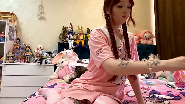 AlisaHoshiCos online show from April 2026 08:17:02 AM