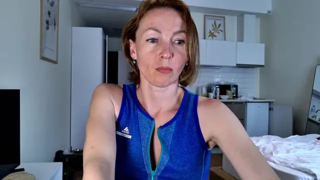 angelicfenix online show from May 2026 12:00:01 PM