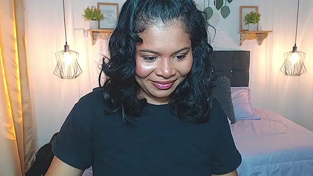 Emma hassani online show from March 2026 02:35:01 PM