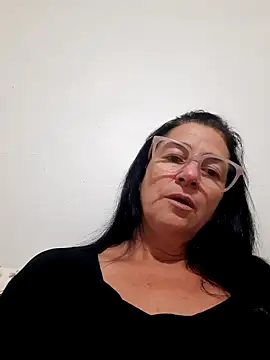 Camilegaucha online show from May 2026 01:11:02 AM