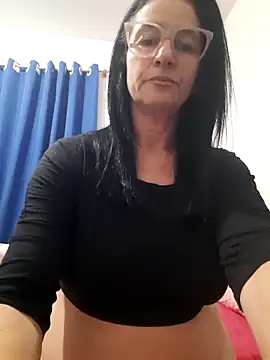 Snapshot of Camilegaucha chatting on June 2026 11:32:01 PM Camilegaucha online show from June 2026 11:32:01 PM