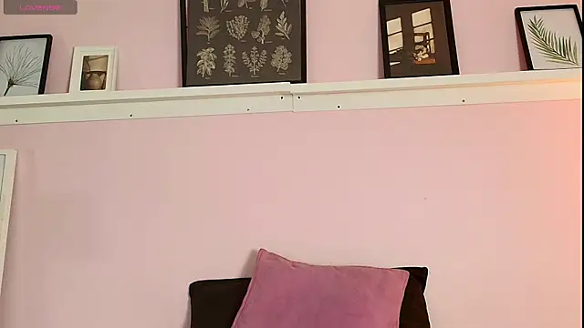 Snapshot of Abigailladyy chatting on May 2026 02:45:01 PM Abigailladyy online show from May 2026 02:45:01 PM