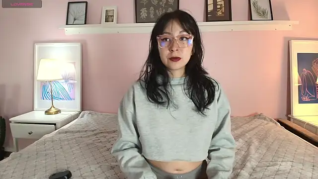 Snapshot of Abigailladyy chatting on May 2026 11:37:02 AM Abigailladyy online show from May 2026 11:37:02 AM