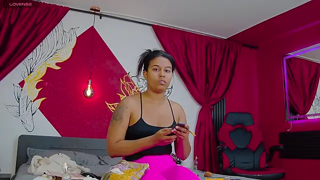 Luna Dante fox online show from March 2026 11:58:01 AM