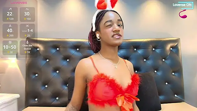 Chloebrunnie online show from June 2026 12:27:02 PM