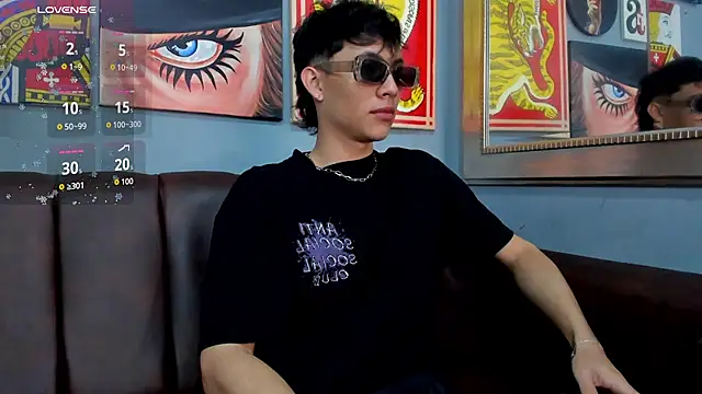 AronTawers online show from March 2026 08:54:02 PM