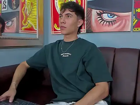 AronTawers online show from March 2026 07:08:02 PM