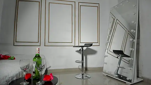 emily gaviria1 online show from March 2026 12:08:02 PM