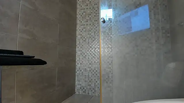 emily gaviria1 online show from March 2026 12:09:02 PM