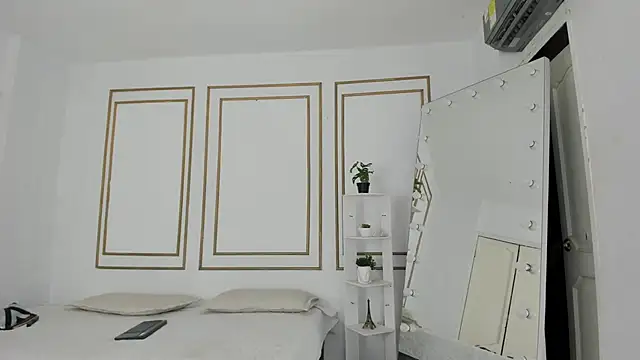 emily gaviria1 online show from March 2026 12:03:02 PM