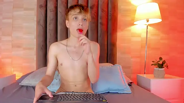 Isaac Grey online show from March 2026 07:40:01 PM