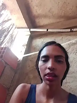Snapshot of valentina_gomez1 chatting on April 2026 01:13:02 PM valentina gomez1 online show from April 2026 01:13:02 PM