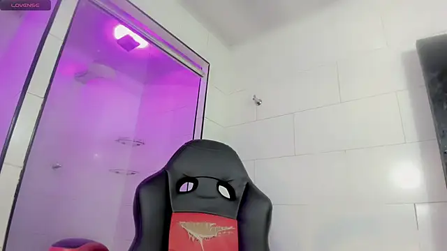 madison mujica  online show from April 2026 11:04:01 AM