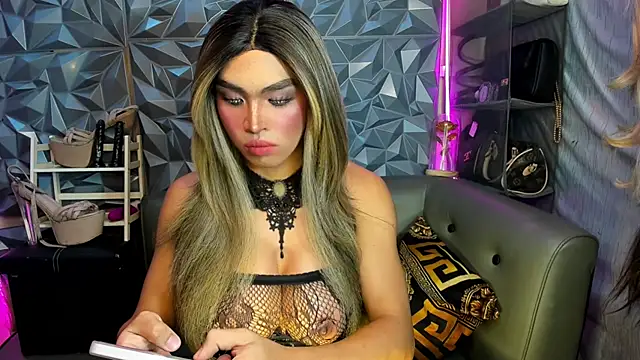 10inDominant Ayesha online show from April 2026 02:58:01 PM