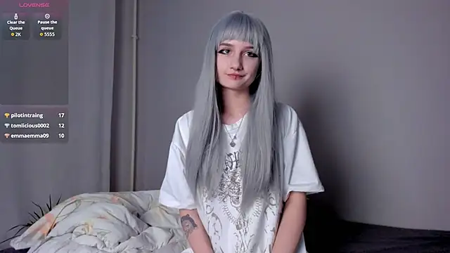 kira montelle online show from March 2026 02:24:02 AM