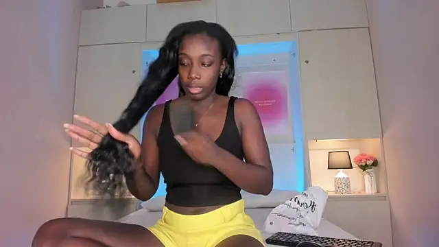 Snapshot of Oshun_444 chatting on May 2026 12:09:02 PM Oshun 444 online show from May 2026 12:09:02 PM