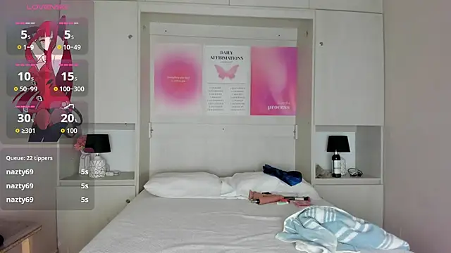 Oshun 444 online show from March 2026 12:15:01 PM