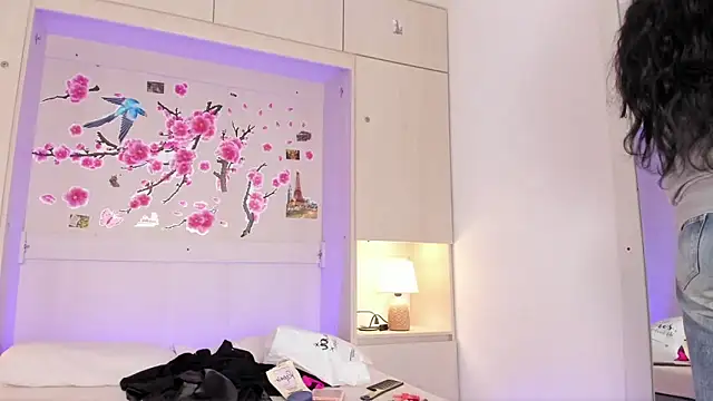 Oshun 444 online show from April 2026 12:11:02 PM