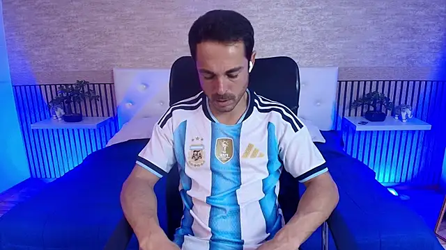 Adams Sanz online show from June 2026 04:24:01 PM