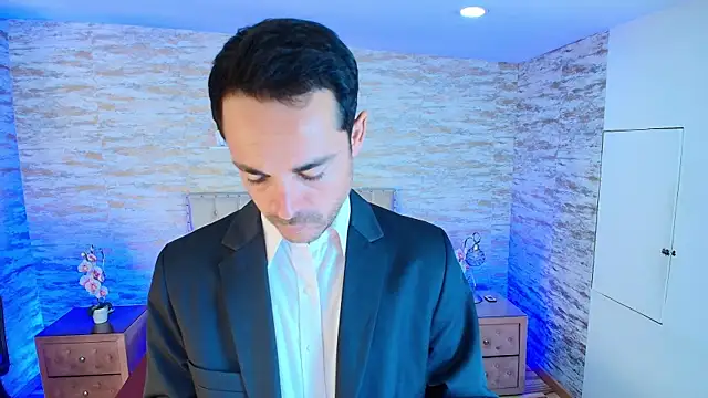 Adams Sanz online show from May 2026 07:32:02 PM