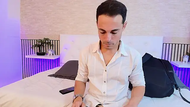 Adams Sanz online show from March 2026 07:12:02 PM