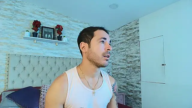 Adams Sanz online show from May 2026 07:07:02 PM