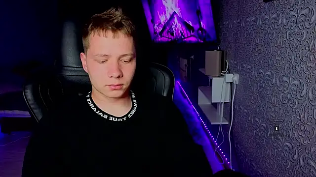 Karl Night  online show from May 2026 06:30:02 PM